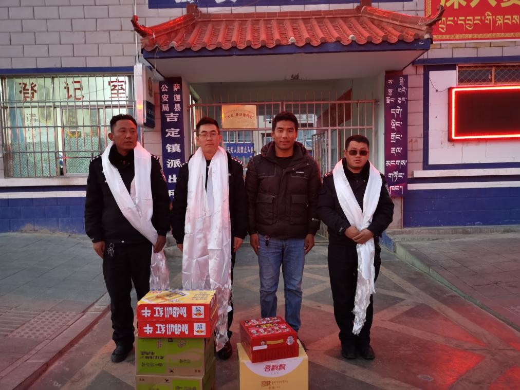 點(diǎn)贊！西藏圣凈環(huán)保服務(wù)有限公司送去的這份愛(ài)心